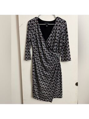 White House Black Market (WHBM) Geometric Print Faux Wrap Dress Size 6